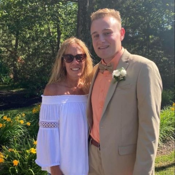 Meet your Posher, Karen - Picture 1 of 1